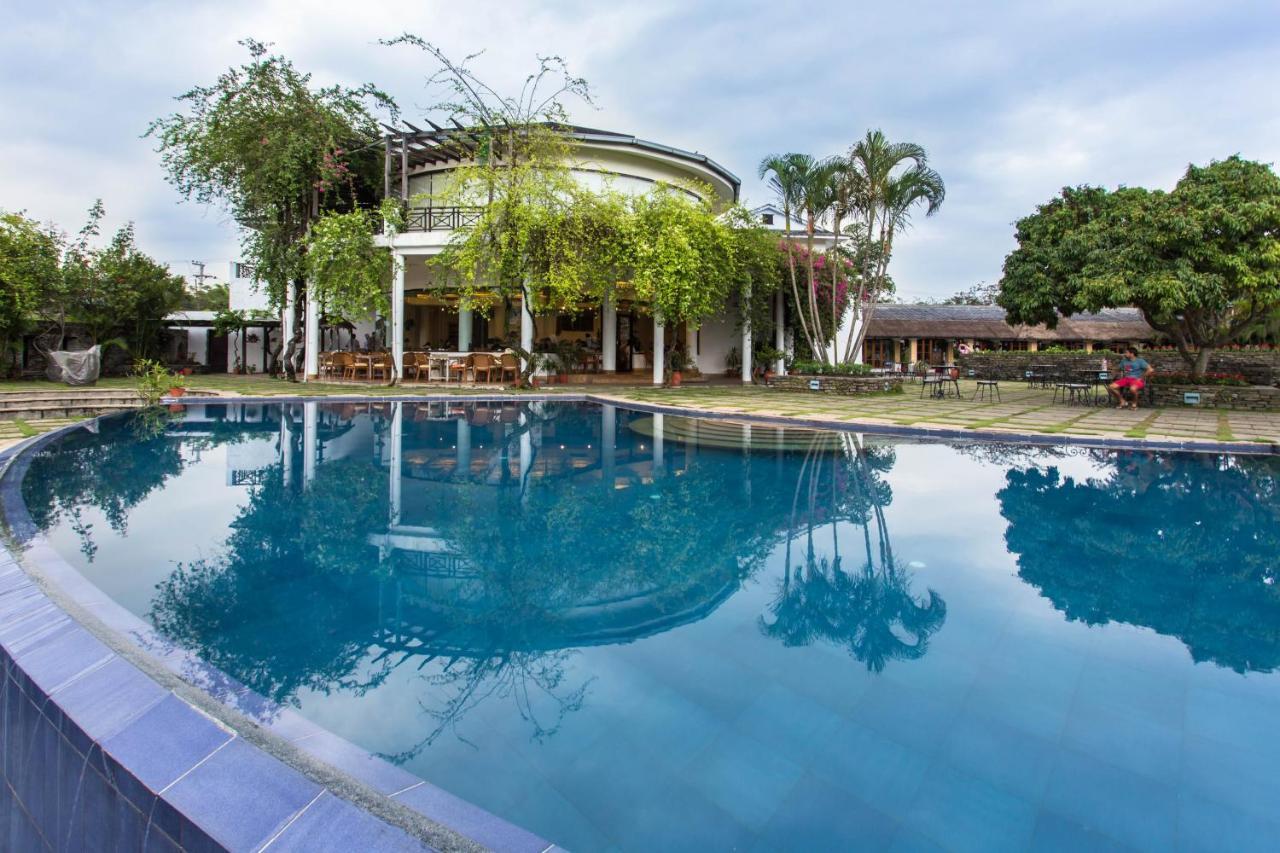 Shangri-La Village Resort, Pokhara Exterior photo